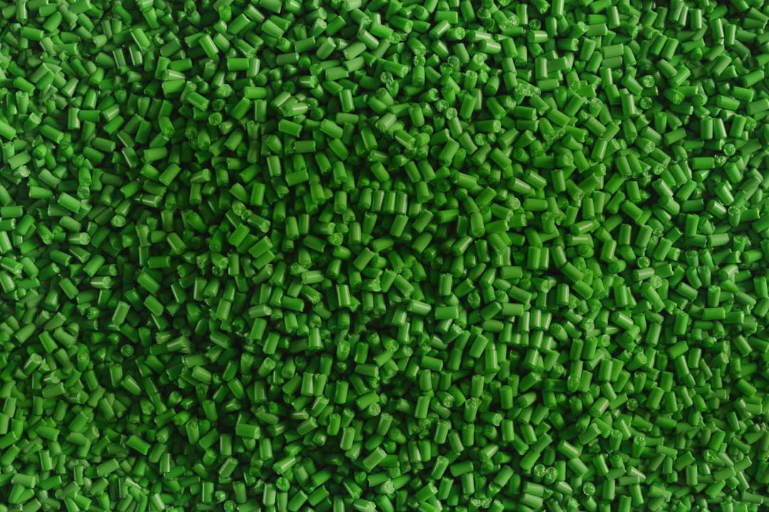 video-still-plastic-2-3x2-1080px