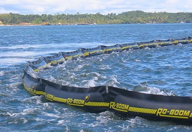Offshore-booms