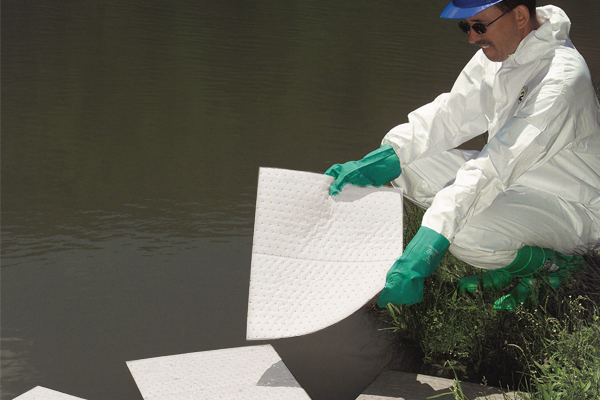 oil-only-absorbent